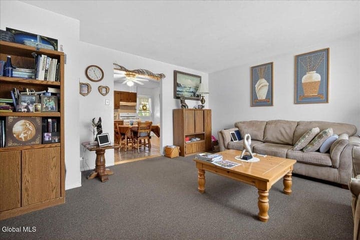 5 Deer Path Drive, Colonie, NY, photo 4