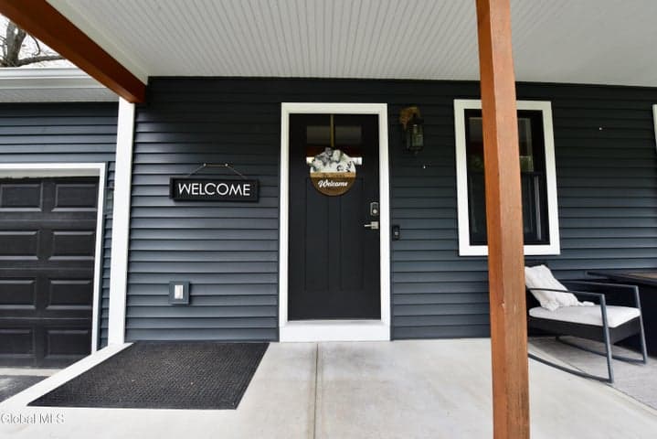 206 Lisa Drive, Moreau, NY, photo 4