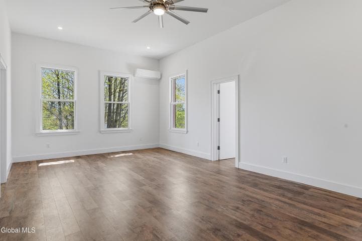 66 Horicon Avenue #2E, Bolton, NY, photo 2