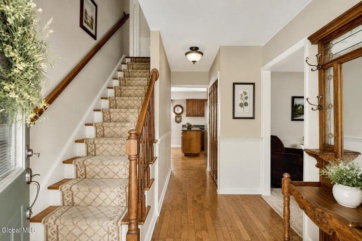 24 Huntwood Drive, Clifton Park, NY, photo 5