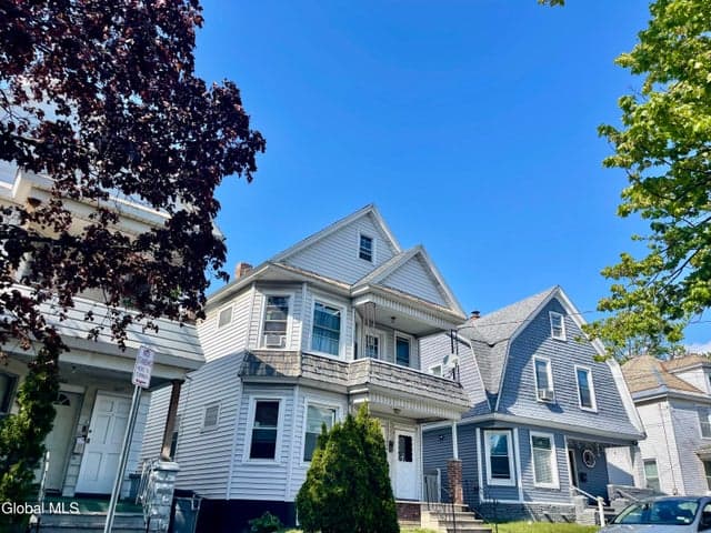 1009 Forest Road, Schenectady, NY, photo 2