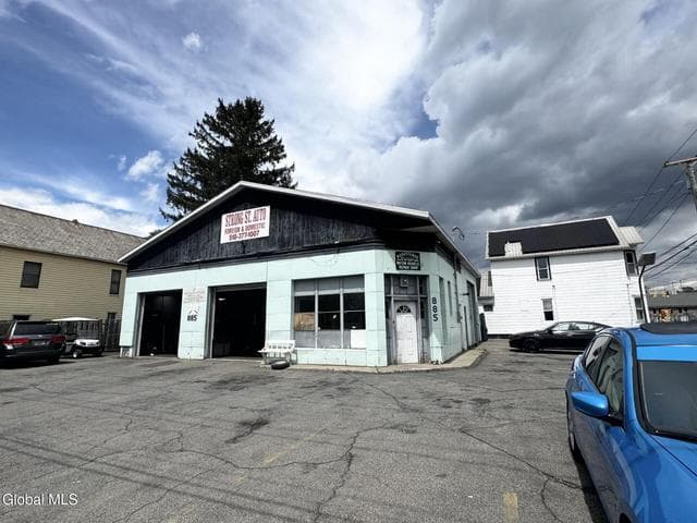 885 Strong Street, Schenectady, NY