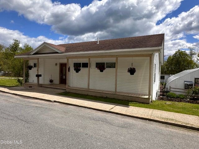 24 Mount Hope Avenue, Ticonderoga, NY, photo 2