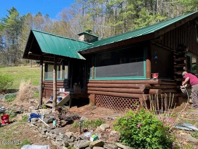 146 Smith Beach Road, Northampton, NY, photo 2