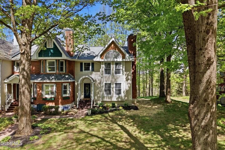 30 Sicada Street, Saratoga Springs, NY, photo 1