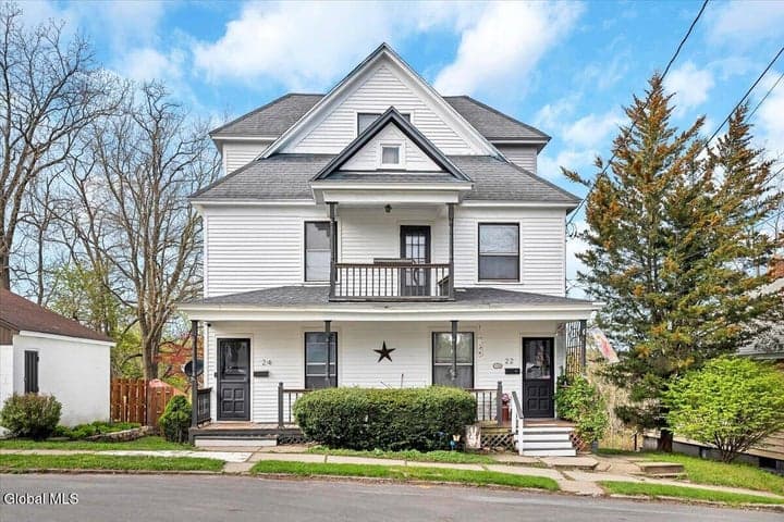 22-24 Kreisel Terrace, Amsterdam, NY
