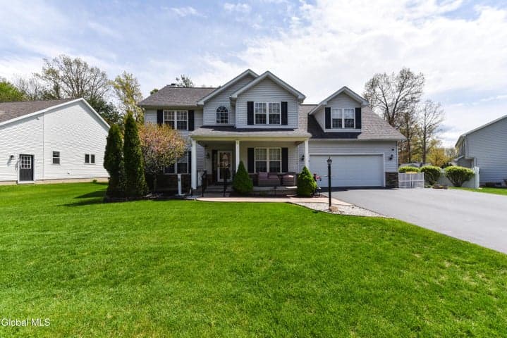4 Springfield Drive, Mechanicville, NY, photo 1