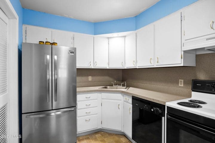 568 Delaware Avenue #Unit 1, Delmar, NY, photo 5