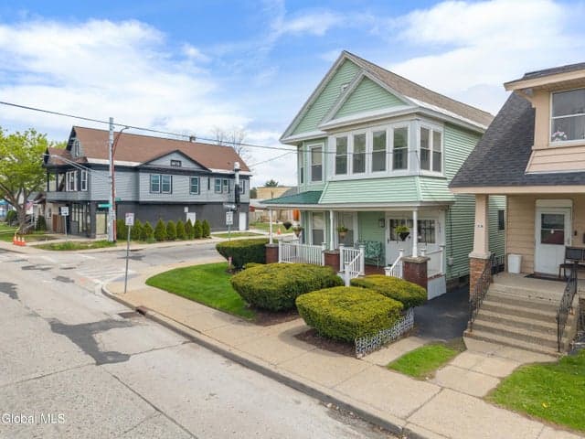 302-304 Michigan Avenue, Schenectady, NY, photo 2