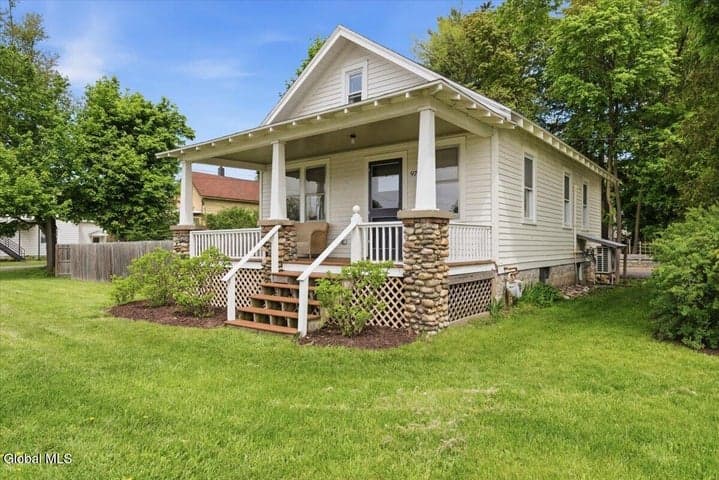 97 Main Avenue, North Greenbush, NY, photo 2
