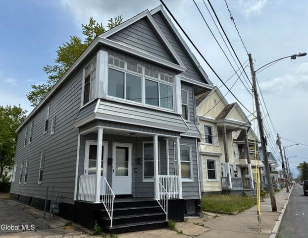 1017 Chrisler Avenue, Schenectady, NY, photo 3