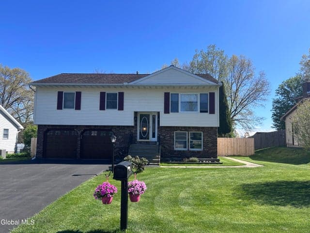 6 Rolling Hills Road, Colonie, NY, photo 1