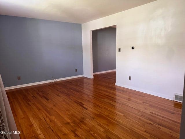 31 Point View Drive, East Greenbush, NY, photo 4