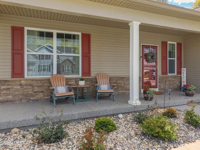 17 Appleton Street, Ballston, NY, photo 2