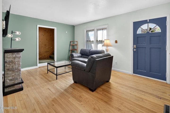 5 Alta Road, Colonie, NY, photo 2