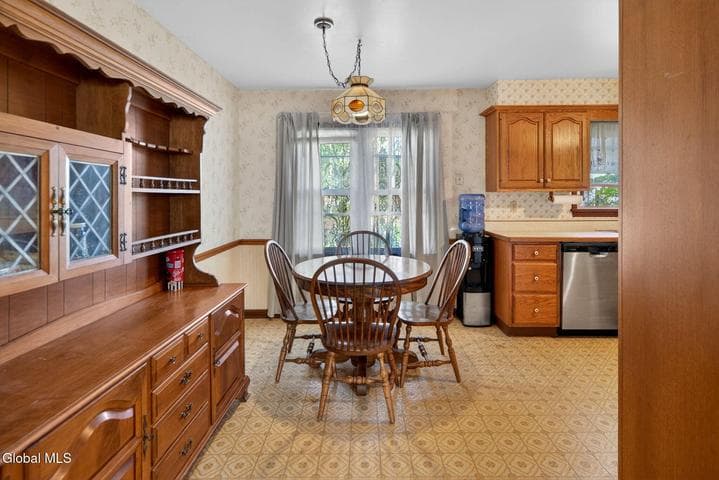 5 Alta Road, Colonie, NY, photo 5