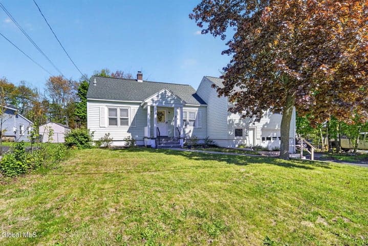 5 Alta Road, Colonie, NY, photo 1