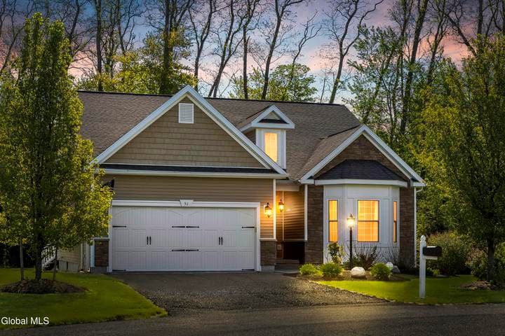 51 Flanders Lane, Bethlehem, NY, photo 1