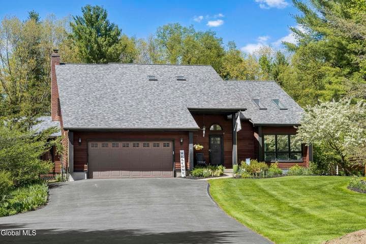 15 Dyer Switch Road, Saratoga Springs, NY, photo 1
