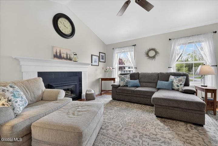 20 Aberdeen Way, Wilton, NY, photo 4