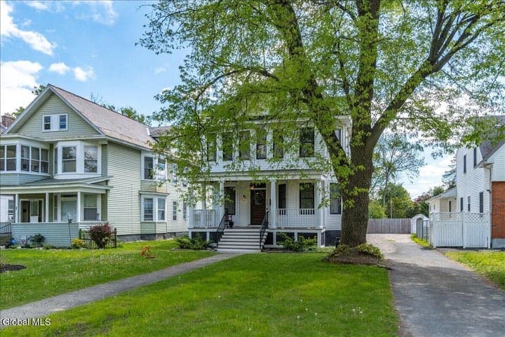 65 Manning Boulevard, Albany, NY, photo 3