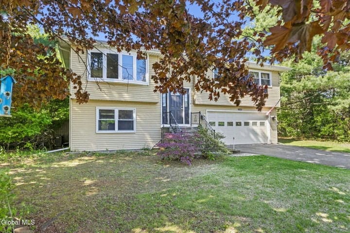 2400 Troy Schenectady Road, Niskayuna, NY, photo 2