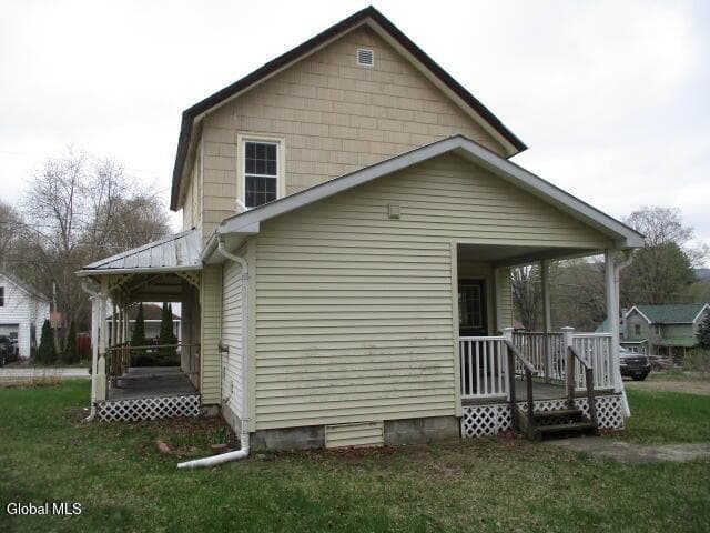 10 Woodard Avenue, Hadley, NY, photo 4