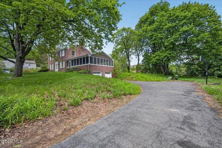 6 Cherrywood Terrace, Latham, NY, photo 1