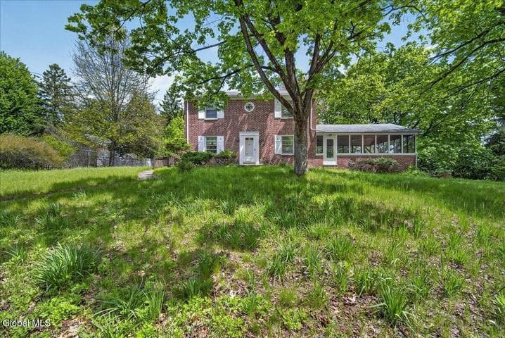 6 Cherrywood Terrace, Latham, NY, photo 2