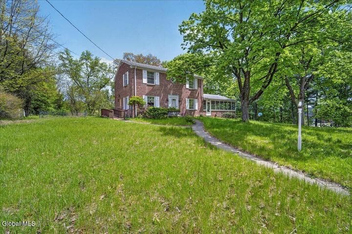 6 Cherrywood Terrace, Latham, NY, photo 3