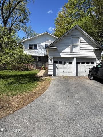634 Glen Street, Queensbury, NY, photo 5
