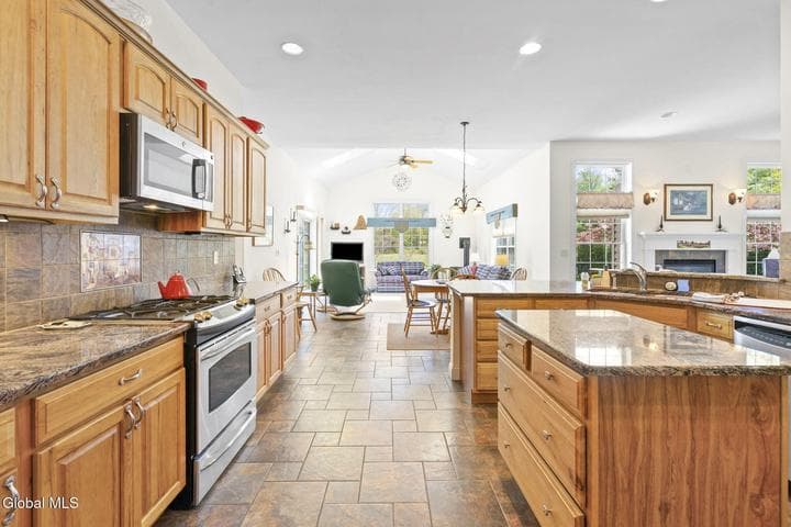 1032 Di Bella Drive, Guilderland, NY, photo 4