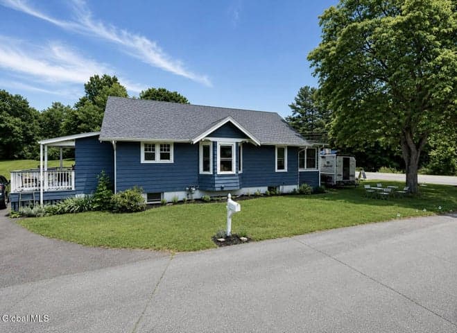 26 Springbrook Road, Brunswick, NY, photo 1