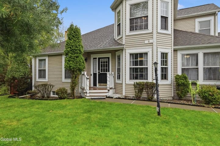 173 Killarney Drive, Niskayuna, NY, photo 2