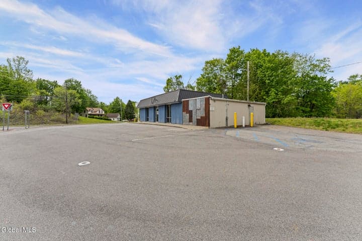 985 Hoosick Road, Troy, NY, photo 2