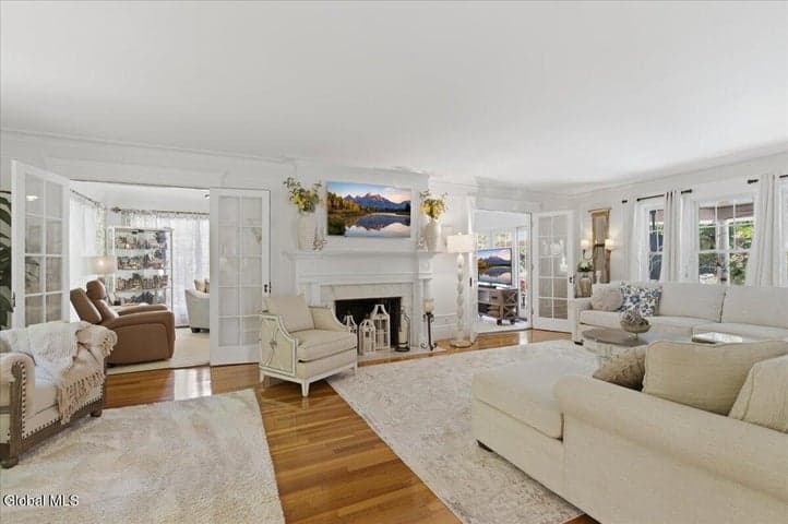 8 Westover Road, Troy, NY, photo 5