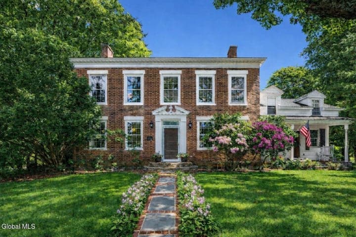 132 Biittig Road, Averill Park, NY, photo 1