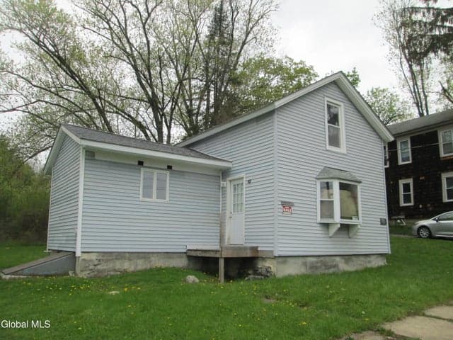 15 Wilson Street, Gloversville, NY, photo 1