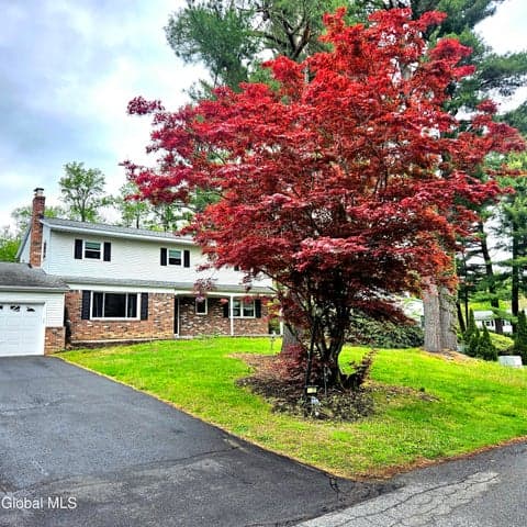 17 Cider Mill Drive, Clifton Park, NY, photo 1