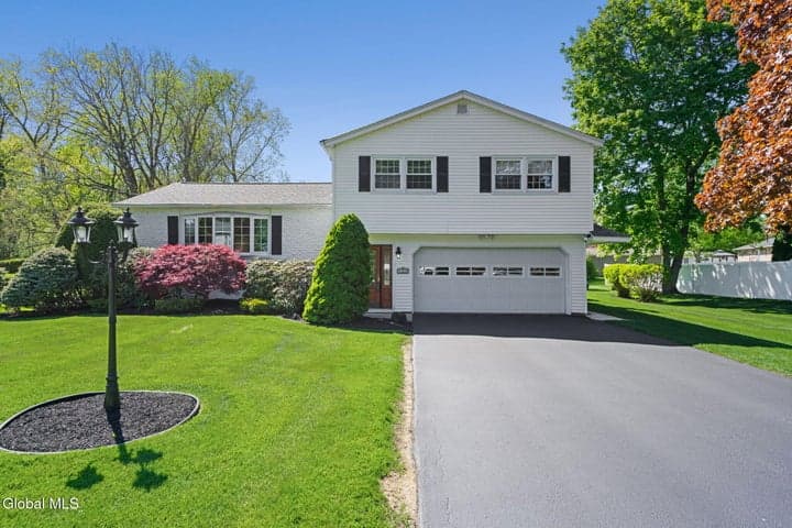4 Country Fair Lane, Glenville, NY, photo 2