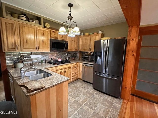34 Saint Claire Street, Ticonderoga, NY, photo 5