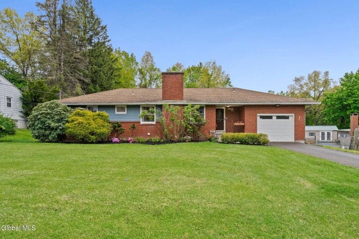 19 Sylvan Lane, North Greenbush, NY, photo 1