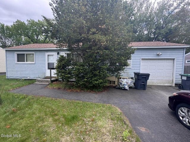 9 Mary Hadge Drive, Colonie, NY, photo 1