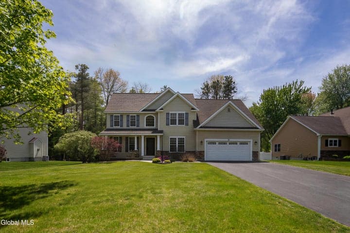 13 Carlson Way, Clifton Park, NY, photo 1