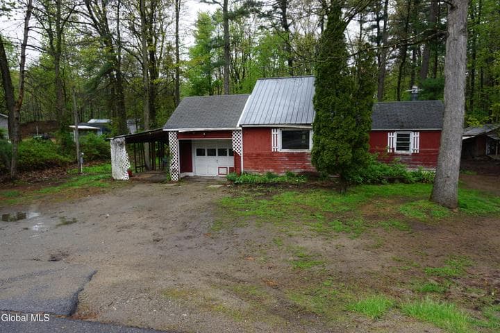 8 Scout Road, Wilton, NY, photo 3