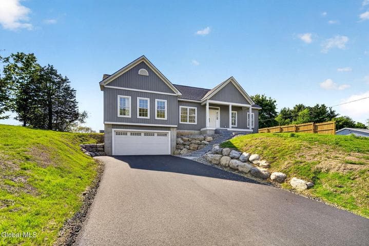 5 1/2 Gardner Road, North Greenbush, NY