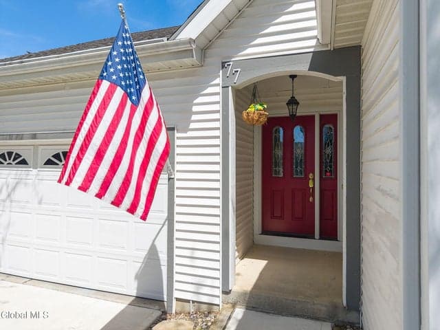 77 Capitol Place, East Greenbush, NY, photo 2