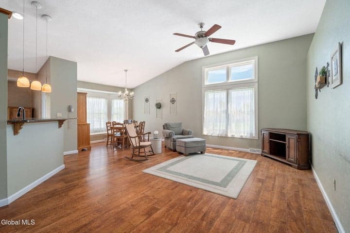 77 Capitol Place, East Greenbush, NY, photo 5