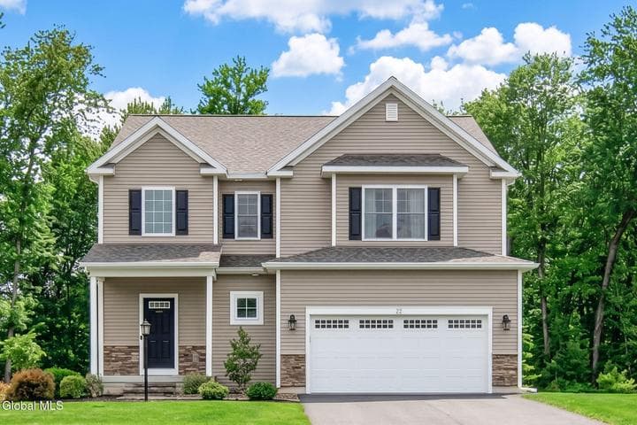 22 Wellington Court, Clifton Park, NY, photo 1
