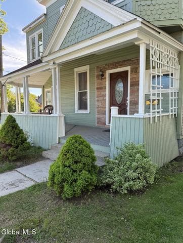 160 Market Street, Amsterdam, NY, photo 4